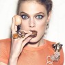 Retour en 2011 : Constance Jablonski, par Henrique Gendre pour Vogue Brésil.